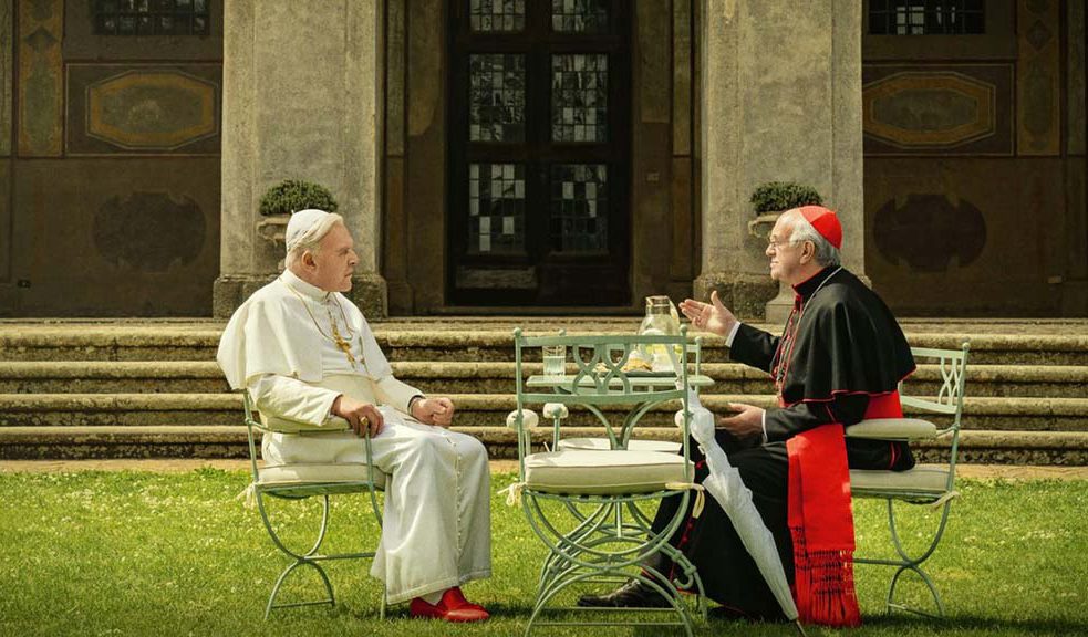 Anthony Hopkins and Jonathan Pryce in The Two Popes