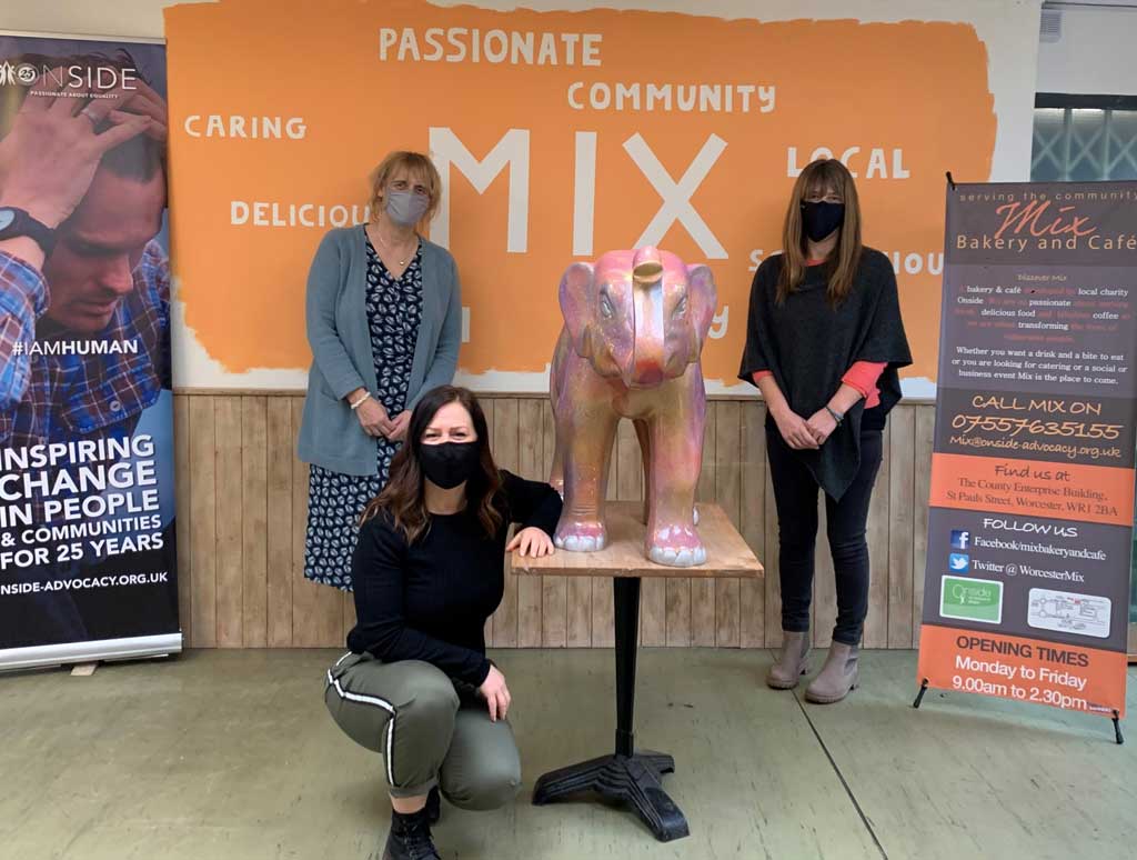 Photo of Kate Harvey, Sara Matthews and Alice Braddick