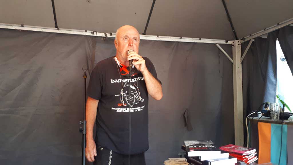 Photo of Attila the Stockbroker