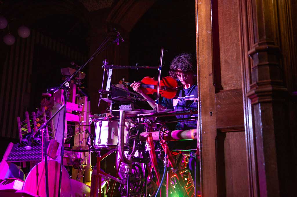 Photo of Sarah Kenchington – live at Full of Noises Festival