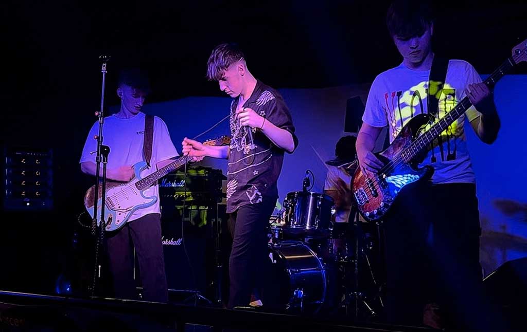 Redskies Band performing live