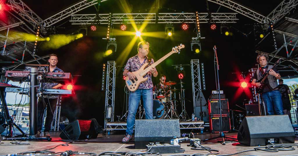 Photo of band Slinky Machine