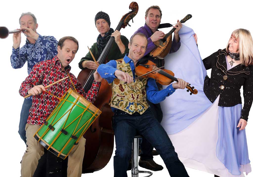 Photo of Maddy Prior & The Carnival Band