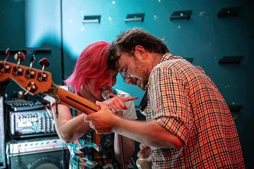Photo of band Emma Howett & the Genuine Noise live on stage