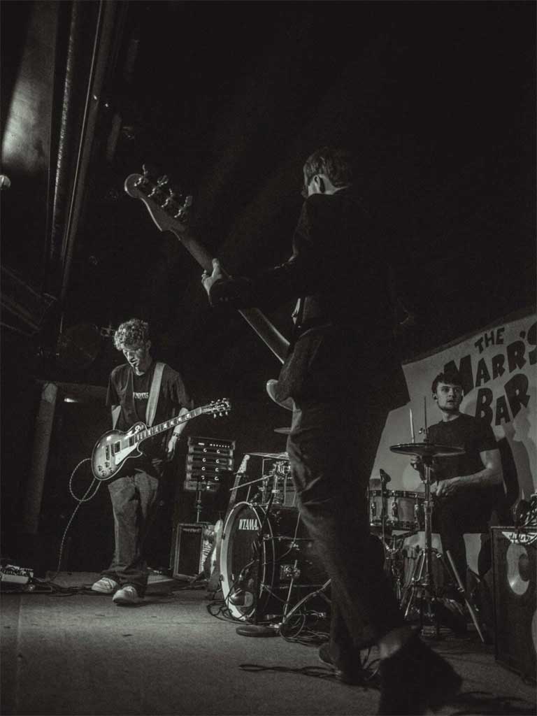 Photo of band Redskies