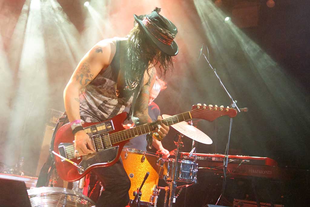 Photo of musician Troy Redfern