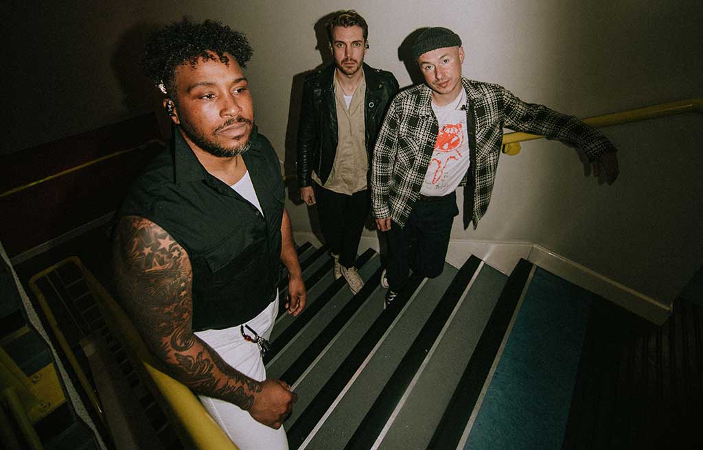 Photo of band Lucky Number You