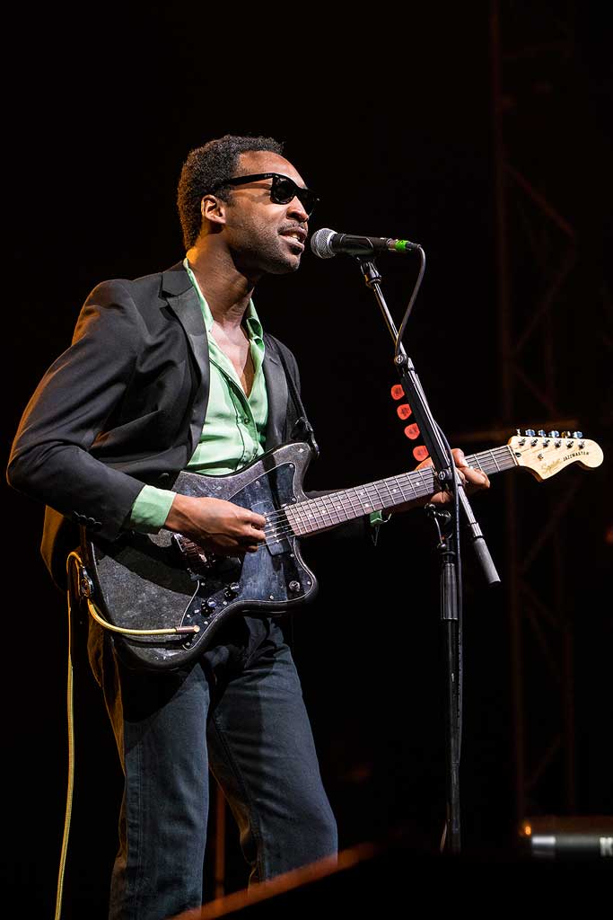 Photro of Jalen Ngonda playing guitar