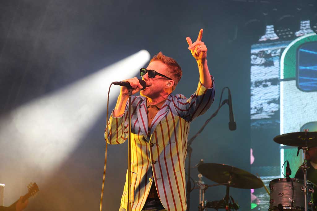 Kaiser Chiefs at Wychwood Festival