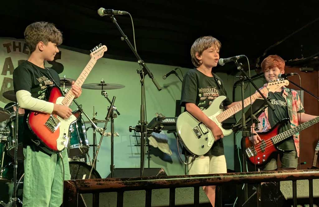 Photo of band Blistery Fingers