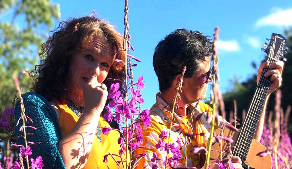 Photo of Kathryn Roberts & Sean Lakeman